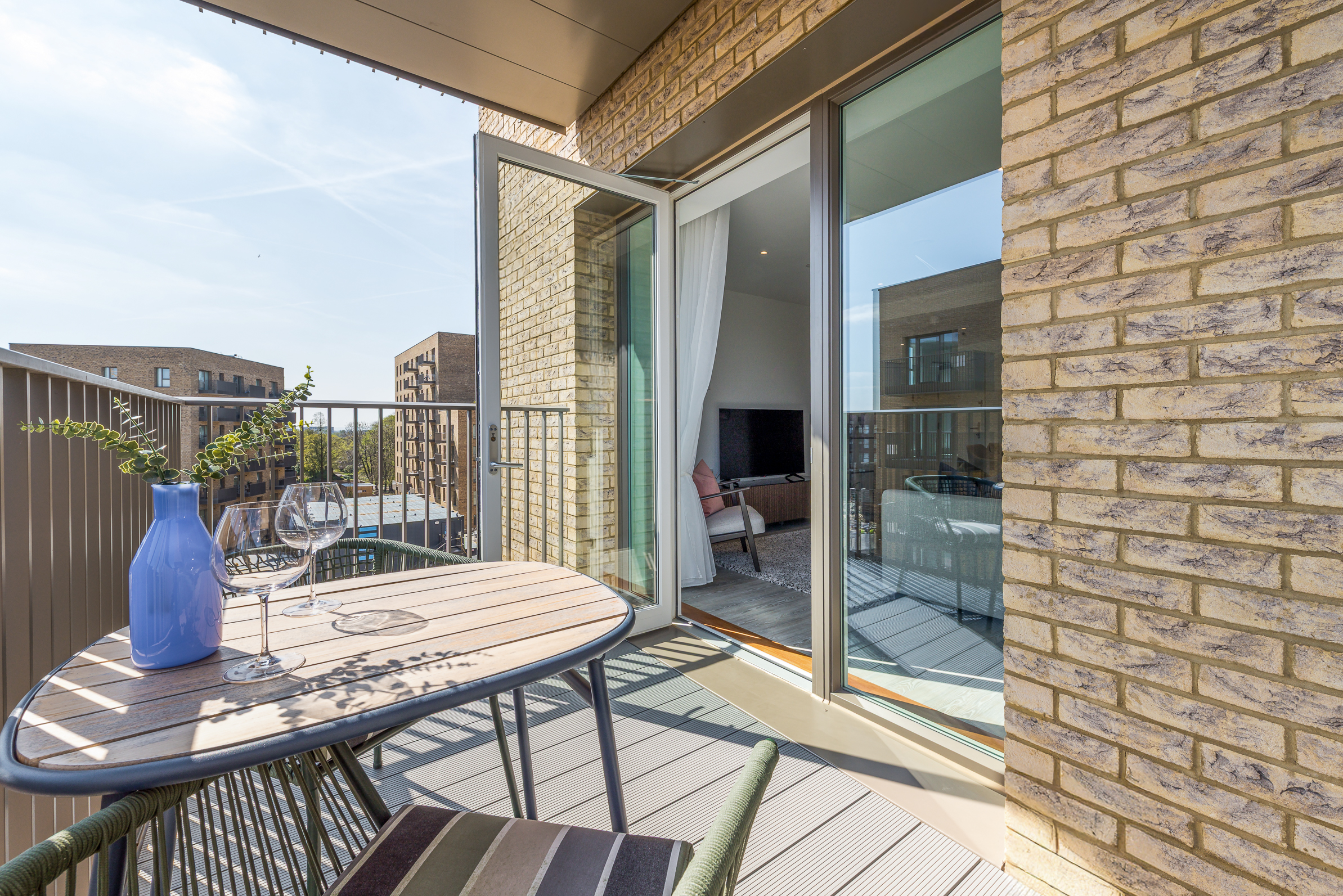 Lampton 1 bed Balcony - April 2025
