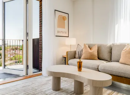 Lampton Parkside, 1 bed 1 bath, living area