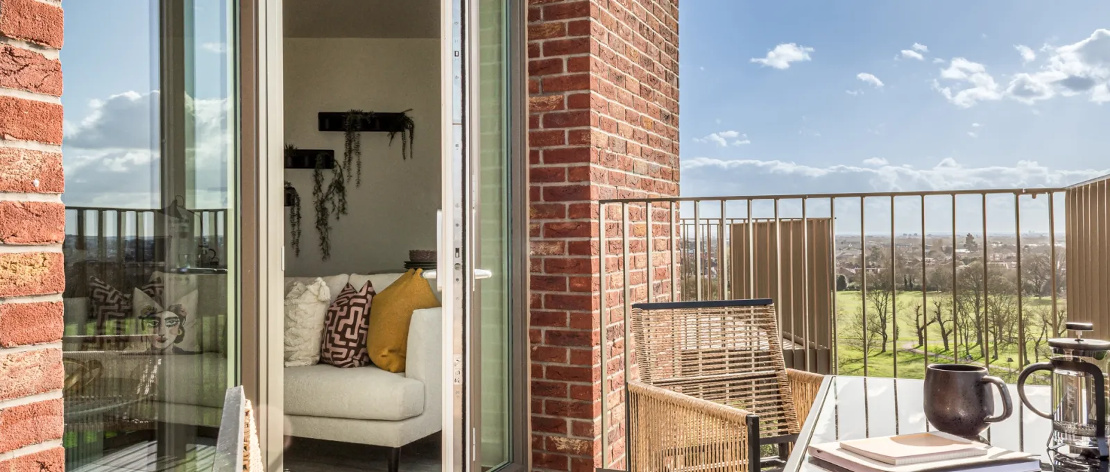 Lampton Parkside - Apartment F1.86 - 2-bed 2-bath 