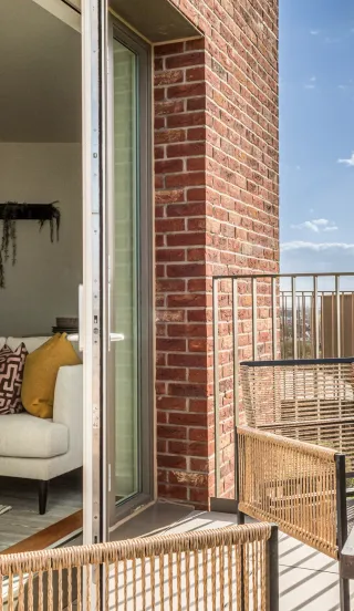 Lampton Parkside - Apartment F1.86 - 2-bed 2-bath 