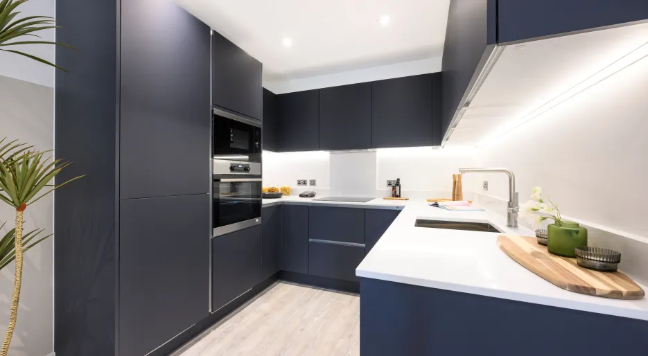 Lampton Parkside, one bedroom show home, kitchen.jpg