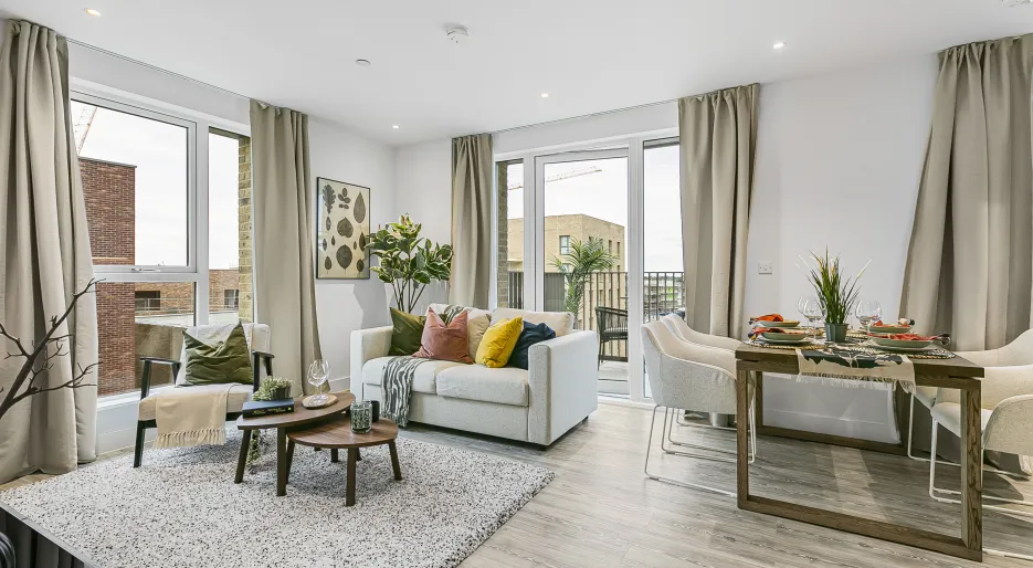 Lampton Parkside - 2-bed - U-kitchen 