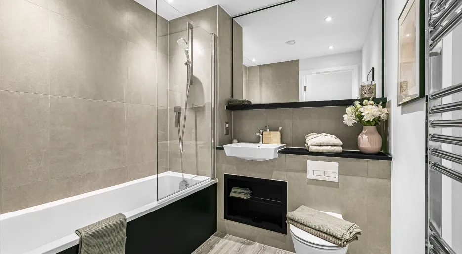 Lampton Parkside - 2-bed - U-kitchen 