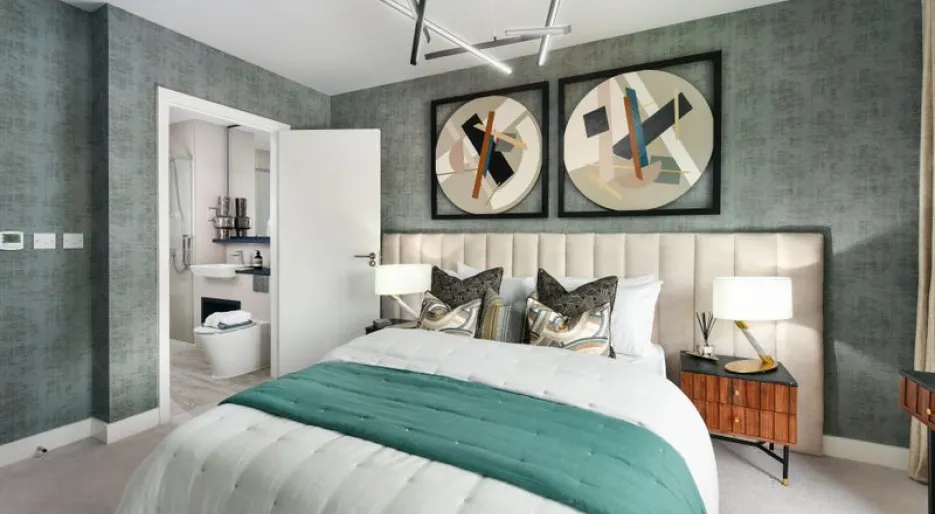 Lampton Parkside 2-bed show apartment 