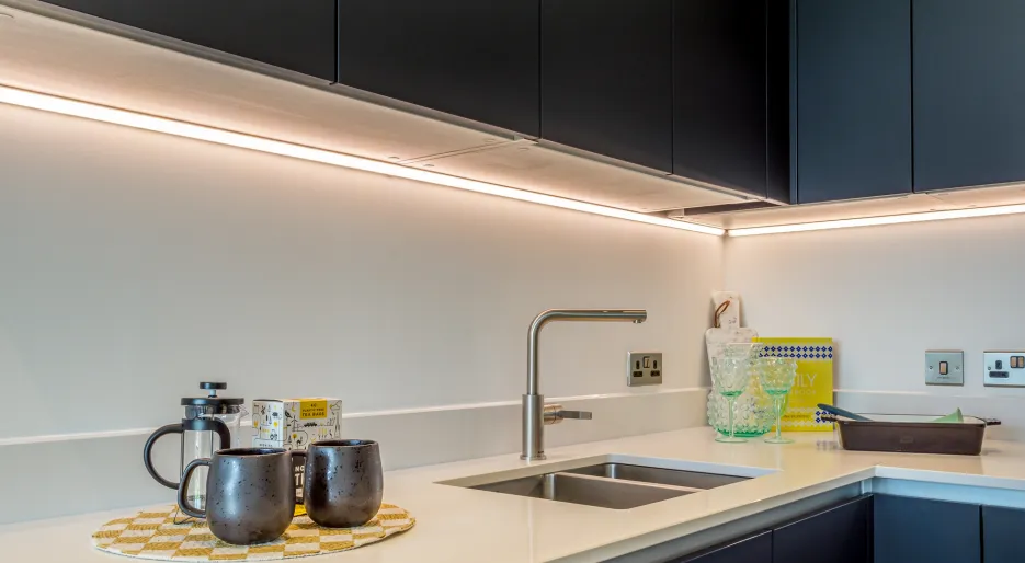 Lampton Parkside - Apartment F1.86 - 2-bedroom 2-bathroom - Kitchen