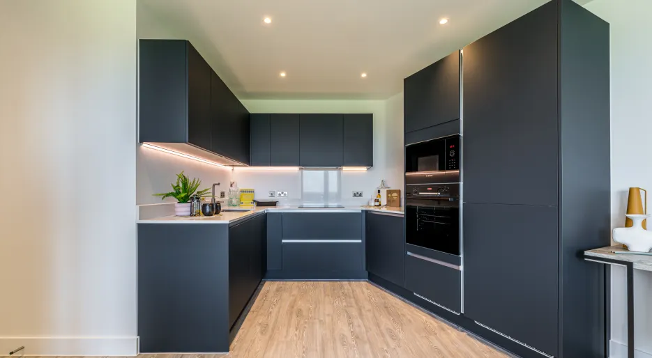 Lampton Parkside, 2 bedroom 2 bathroom, kitchen
