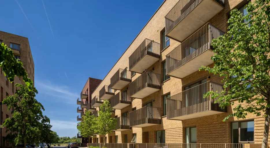 Lampton Parkside - External - Block E1 