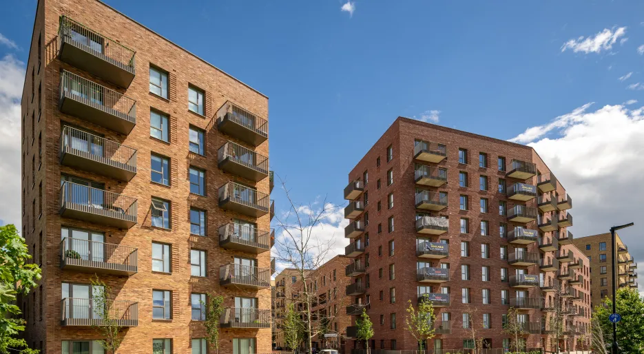 Lampton Parkside - External - Block E1 