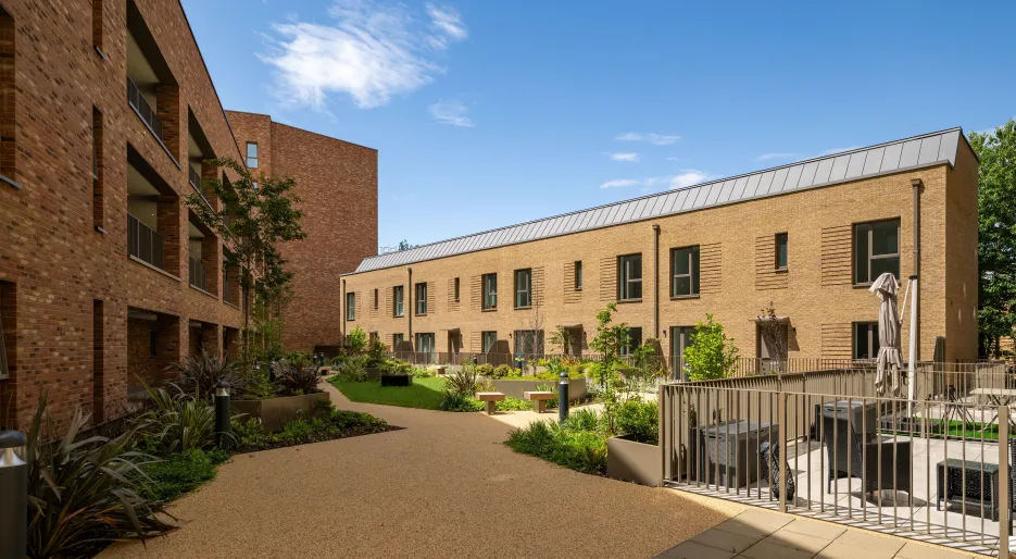 Lampton Parkside - External - Block E2