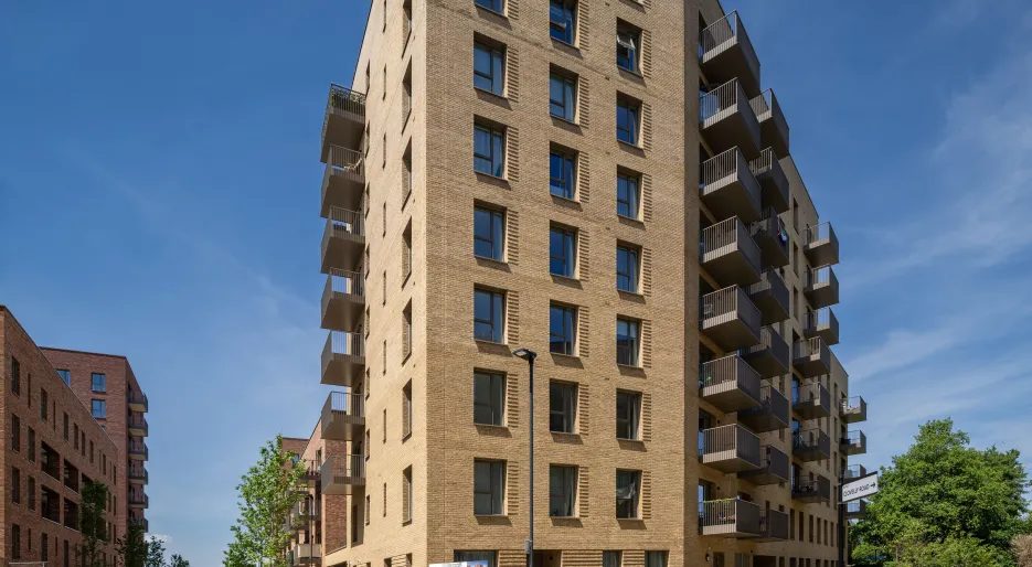 Lampton Parkside - External - Block E3