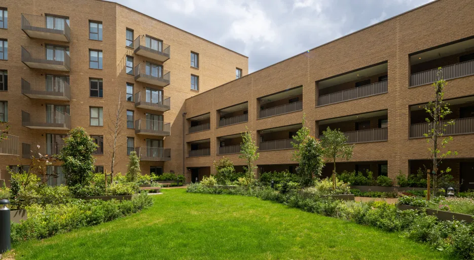 Lampton Parkside - External - Block F3 