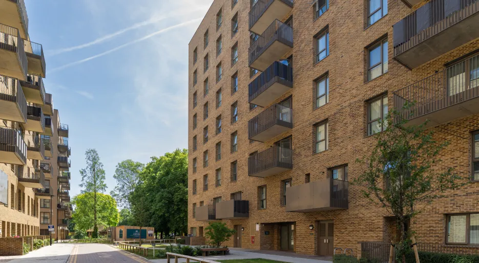 Lampton Parkside - External - Block G3