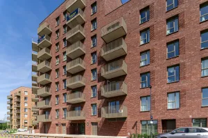Lampton Parkside - External - Block F1 